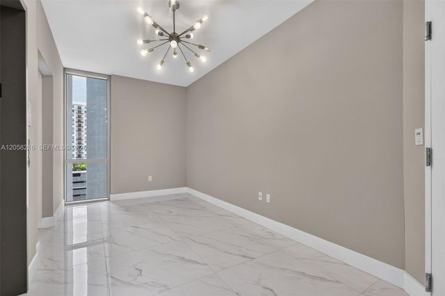 16385 Biscayne Blvd 1215, North Miami Beach, FL 33160