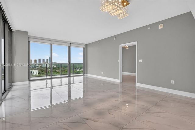 16385 Biscayne Blvd 1215, North Miami Beach, FL 33160