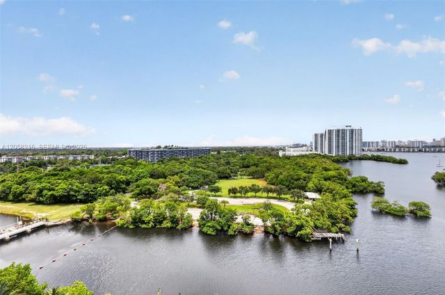16385 Biscayne Blvd 1215, North Miami Beach, FL 33160