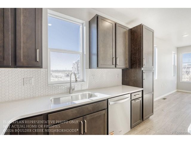 180 55th St, Boulder, CO 80303