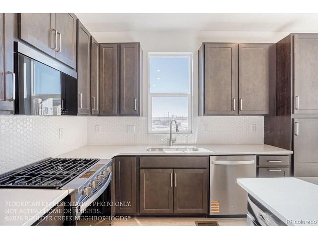 180 55th St, Boulder, CO 80303