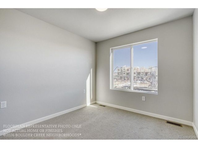180 55th St, Boulder, CO 80303
