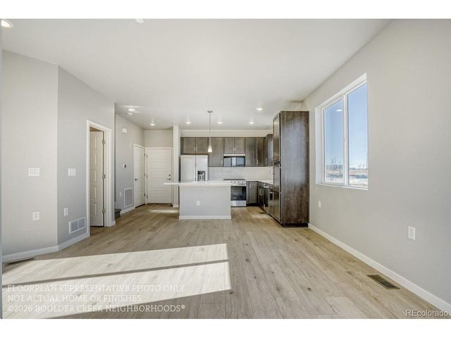 180 55th St, Boulder, CO 80303