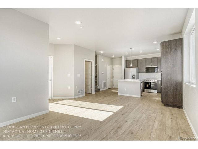 180 55th St, Boulder, CO 80303