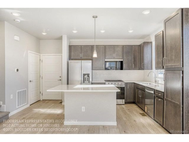 180 55th St, Boulder, CO 80303