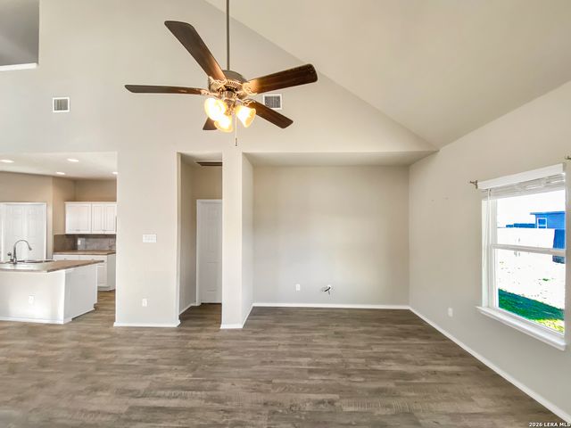 7267 Dark Moon, Converse, TX 78109