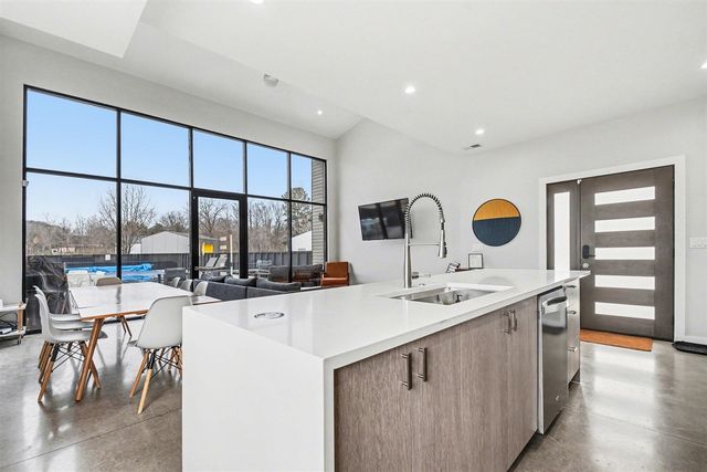 7426 Lake Solis Drive, Stevensville, MI 49127