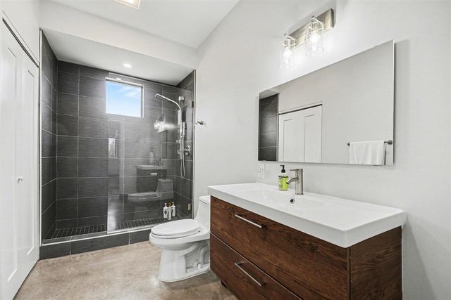 7426 Lake Solis Drive, Stevensville, MI 49127