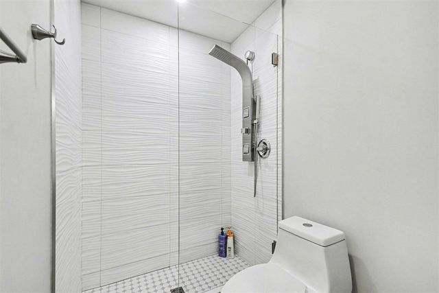 7426 Lake Solis Drive, Stevensville, MI 49127