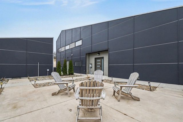 7426 Lake Solis Drive, Stevensville, MI 49127