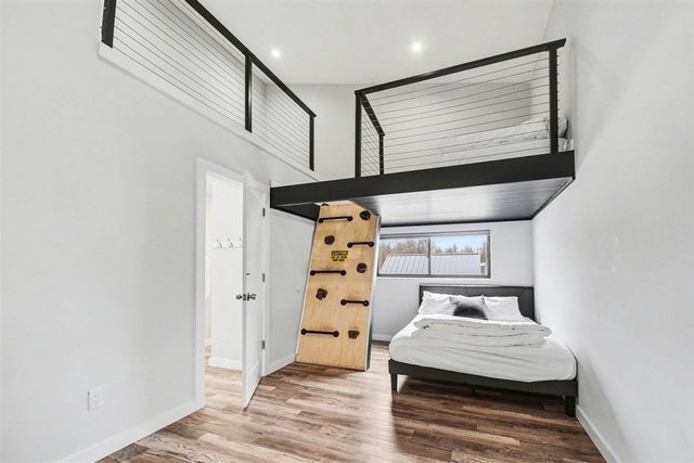 7426 Lake Solis Drive, Stevensville, MI 49127