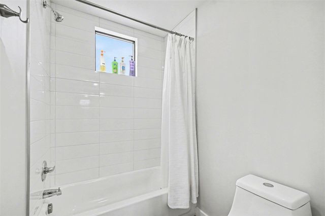 7426 Lake Solis Drive, Stevensville, MI 49127