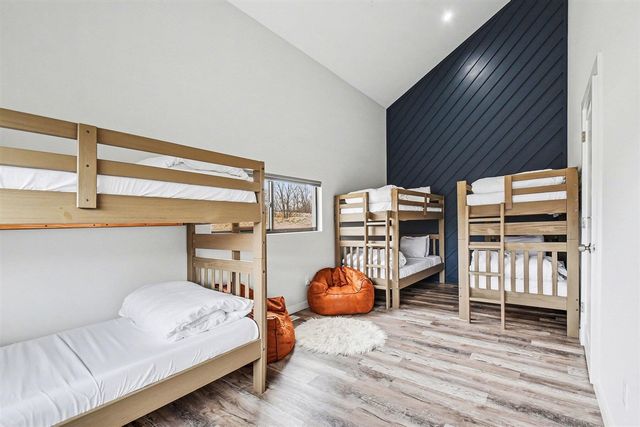 7426 Lake Solis Drive, Stevensville, MI 49127