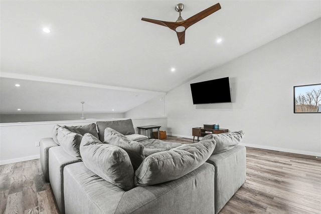 7426 Lake Solis Drive, Stevensville, MI 49127