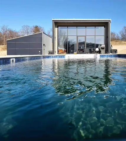 7426 Lake Solis Drive, Stevensville, MI 49127