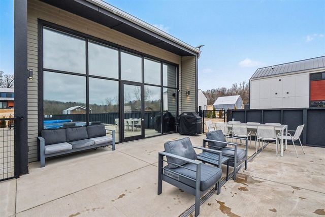 7426 Lake Solis Drive, Stevensville, MI 49127