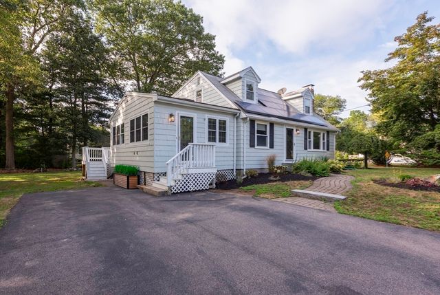 162 5th Street, Stoughton, MA 02072