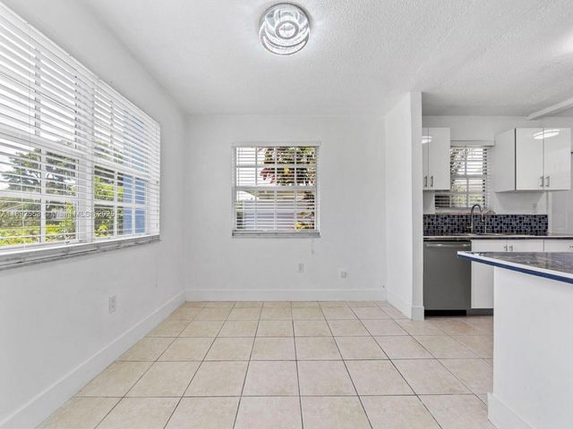 9100 SW 95th Ave 9100, Miami, FL 33176