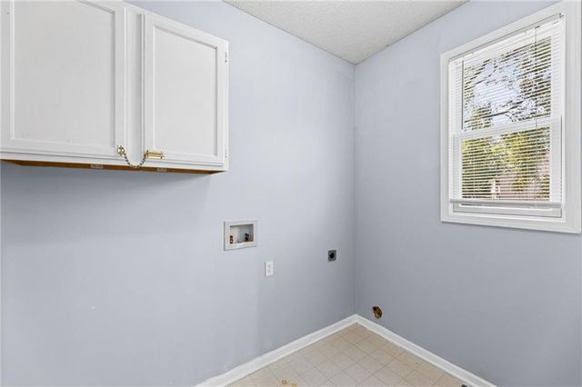 23625 W 126TH Terrace, Olathe, KS 66062