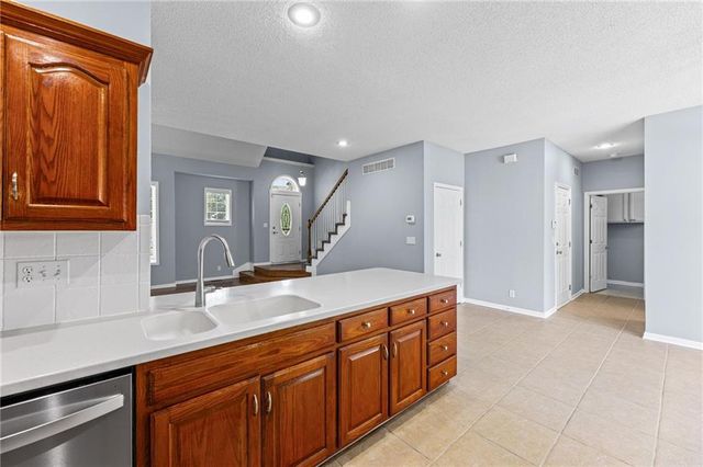 23625 W 126TH Terrace, Olathe, KS 66062