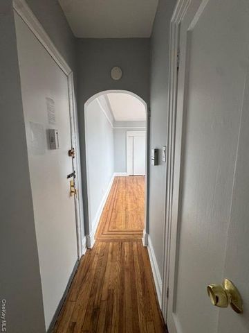 4038 82nd Street 3C, Elmhurst, NY 11373