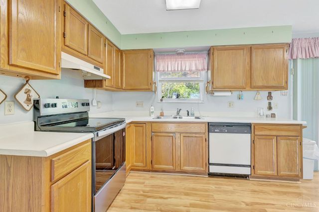 3646 Rackacres Drive, Green Twp, OH 45211