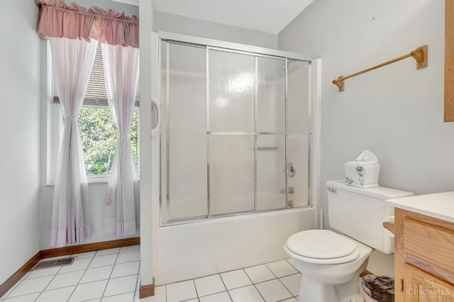 3646 Rackacres Drive, Green Twp, OH 45211