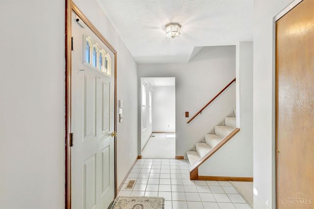 3646 Rackacres Drive, Green Twp, OH 45211