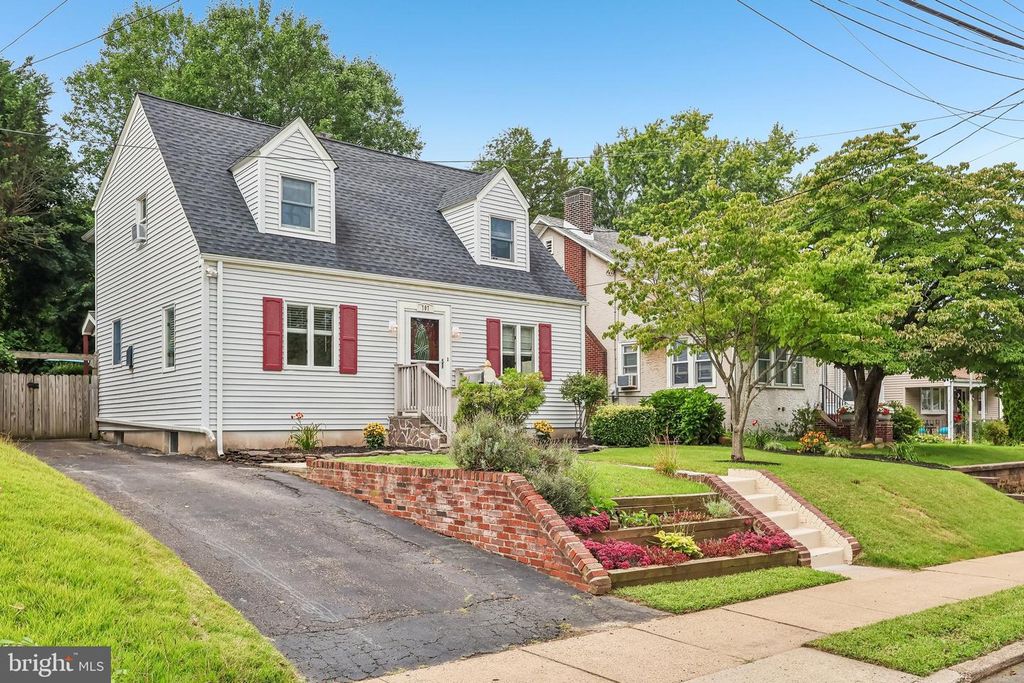 707 PRESIDENT AVE, LAWRENCE, NJ 08648 — photo 3