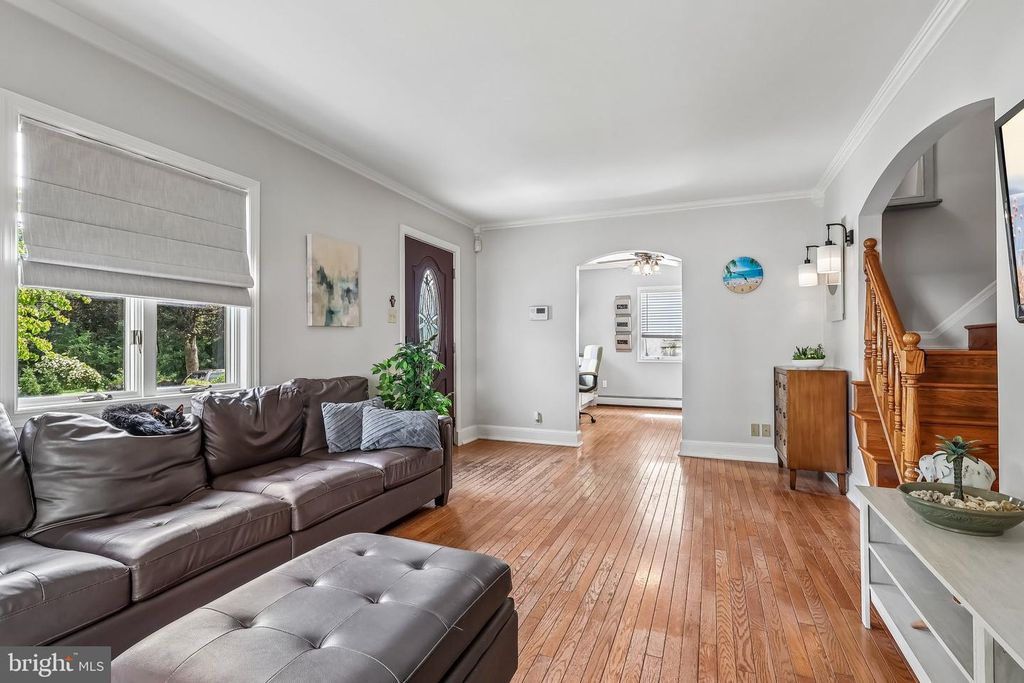 707 PRESIDENT AVE, LAWRENCE, NJ 08648 — photo 4