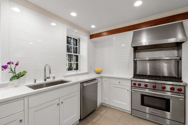 5 Charles River Square, Boston, MA 02114