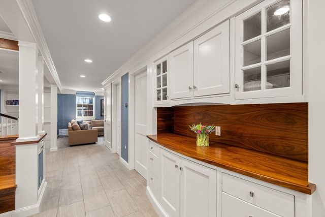 5 Charles River Square, Boston, MA 02114