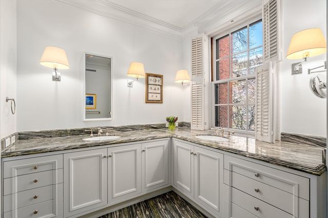 5 Charles River Square, Boston, MA 02114