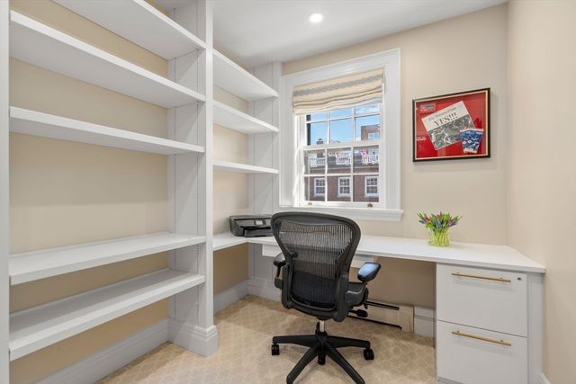 5 Charles River Square, Boston, MA 02114