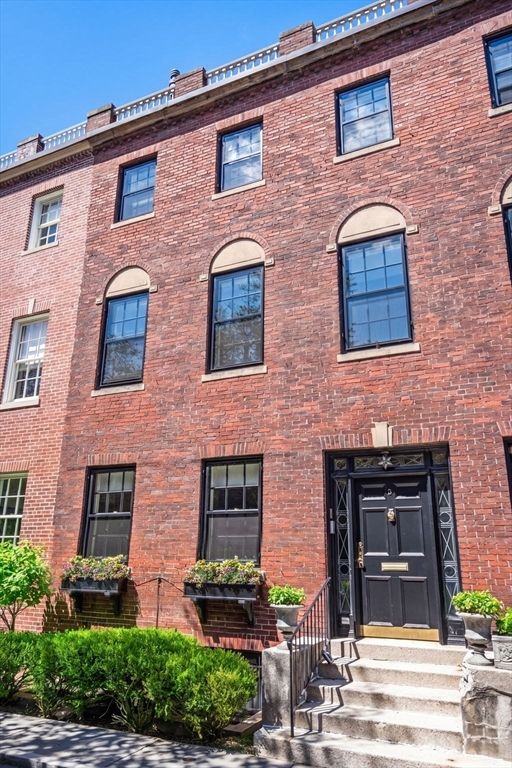5 Charles River Square, Boston, MA 02114