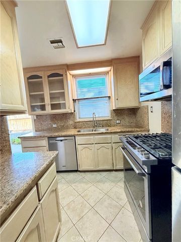 828 N Pass, Burbank, CA 91505