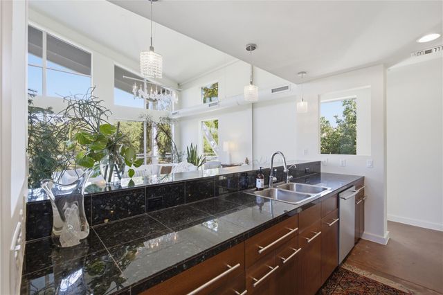 1312 Hurst HOLW, Austin, TX 78734