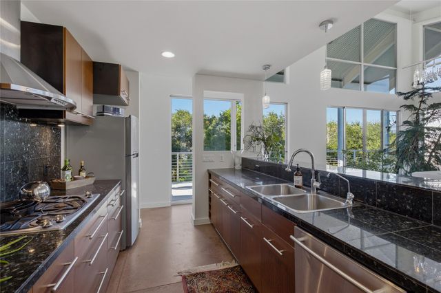 1312 Hurst HOLW, Austin, TX 78734