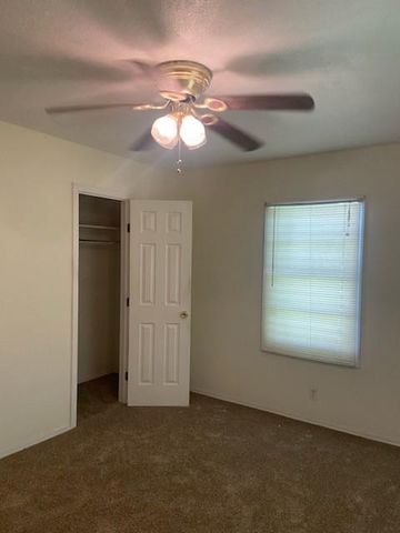 5514 Borden Avenue, Galveston, TX 77551