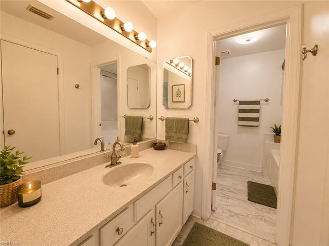 2717 Seashore CV, Virginia Beach, VA 23454