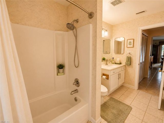 2717 Seashore CV, Virginia Beach, VA 23454