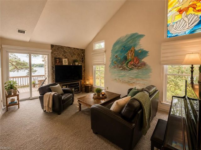 2717 Seashore CV, Virginia Beach, VA 23454