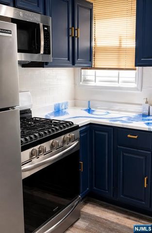 869 17th Street 867, Newark, NJ 07108