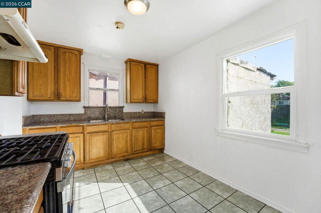 362 S 35Th St, Richmond, CA 94804