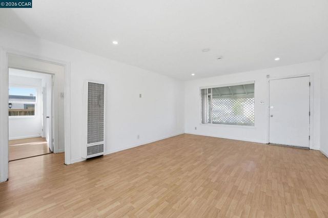 362 S 35Th St, Richmond, CA 94804