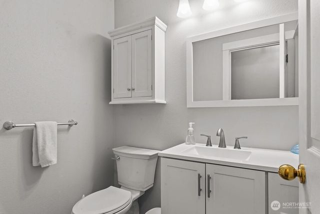4426 W 82nd Avenue Ct, University Place, WA 98466