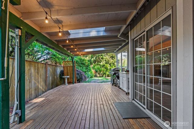 4426 W 82nd Avenue Ct, University Place, WA 98466