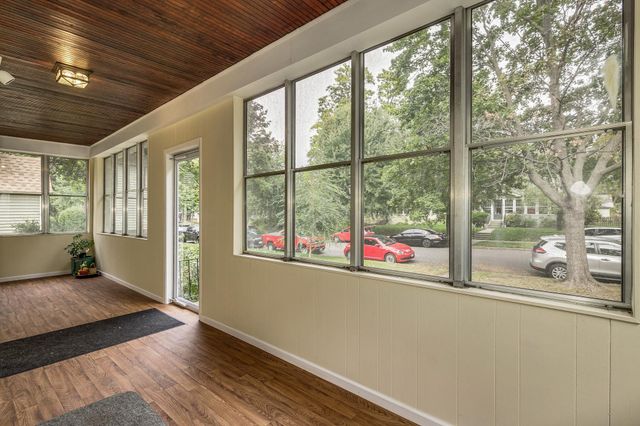 1920 Laurel Avenue, Saint Paul, MN 55104