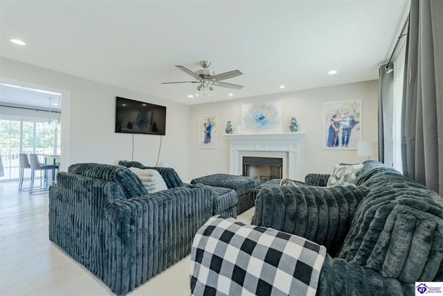 165 Mt Carmel Boulevard, Rineyville, KY 40162