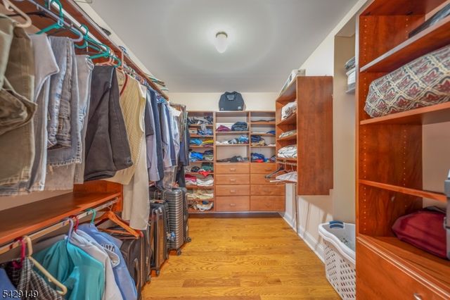 72 Gathering Hill Ct, Parsippany-troy Hills Twp., NJ 07950